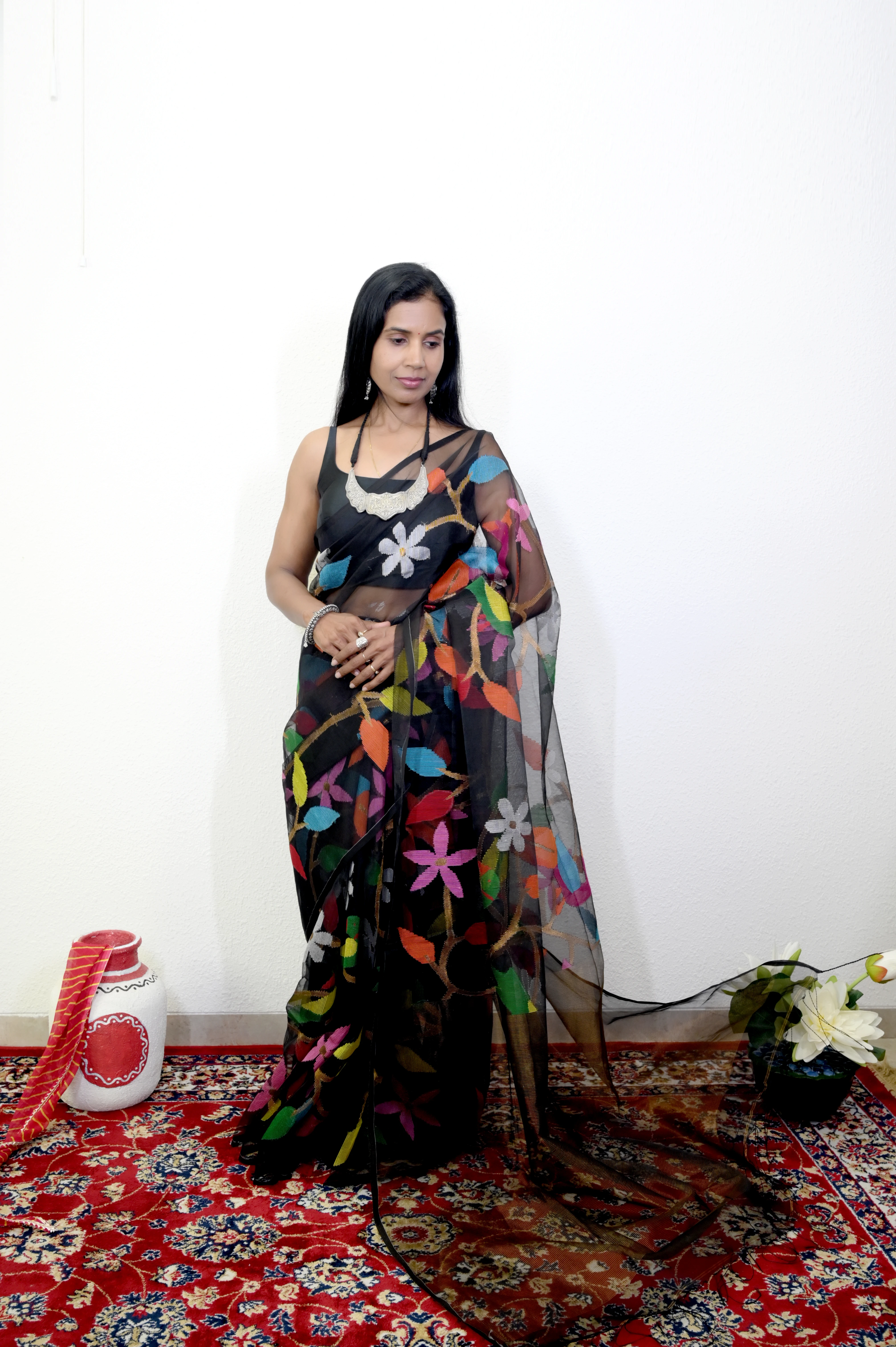 Midnight Bloom: Handwoven Organza Jamdhani Saree with Vibrant Flora