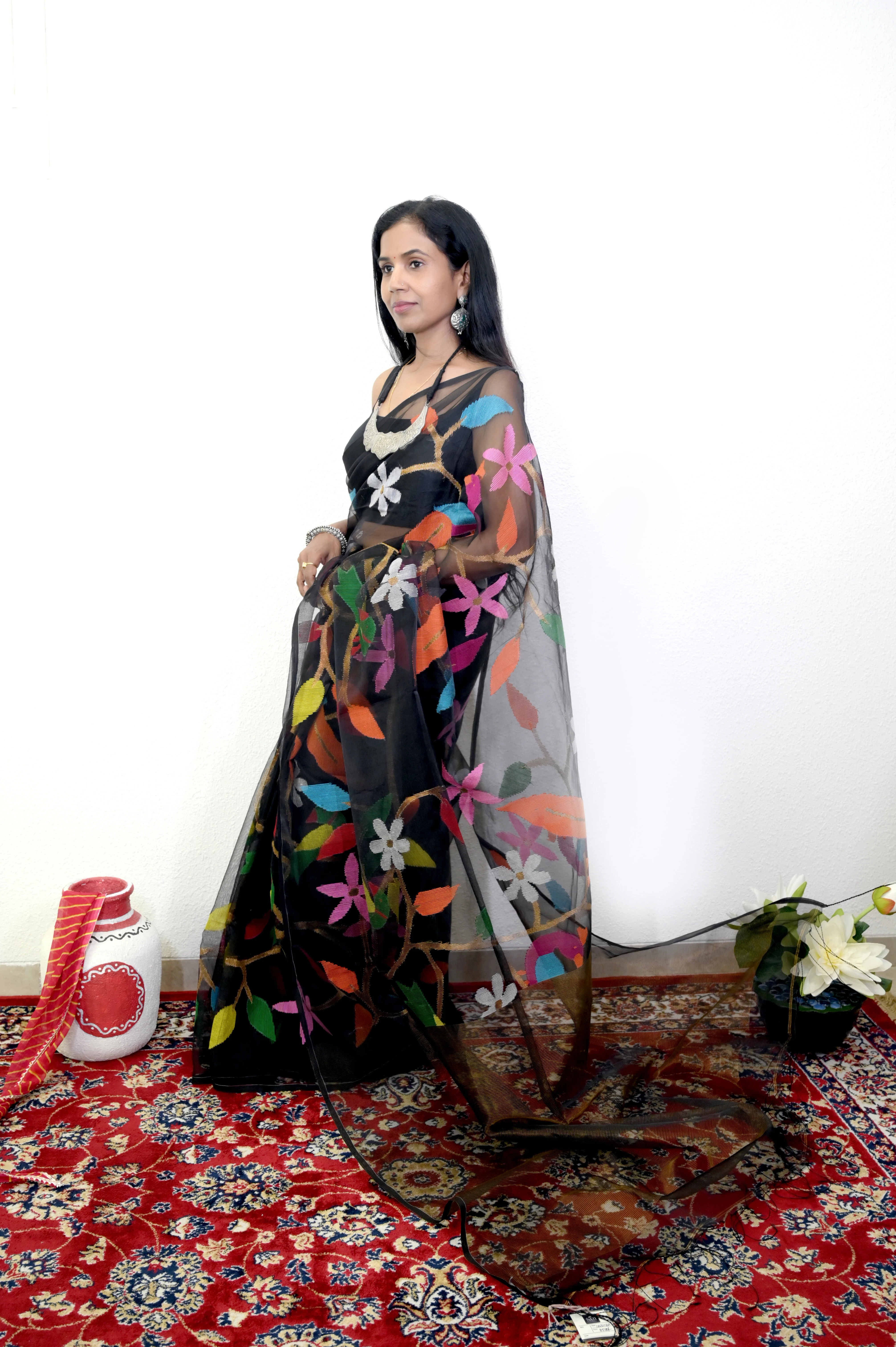 Midnight Bloom: Handwoven Organza Jamdhani Saree with Vibrant Flora