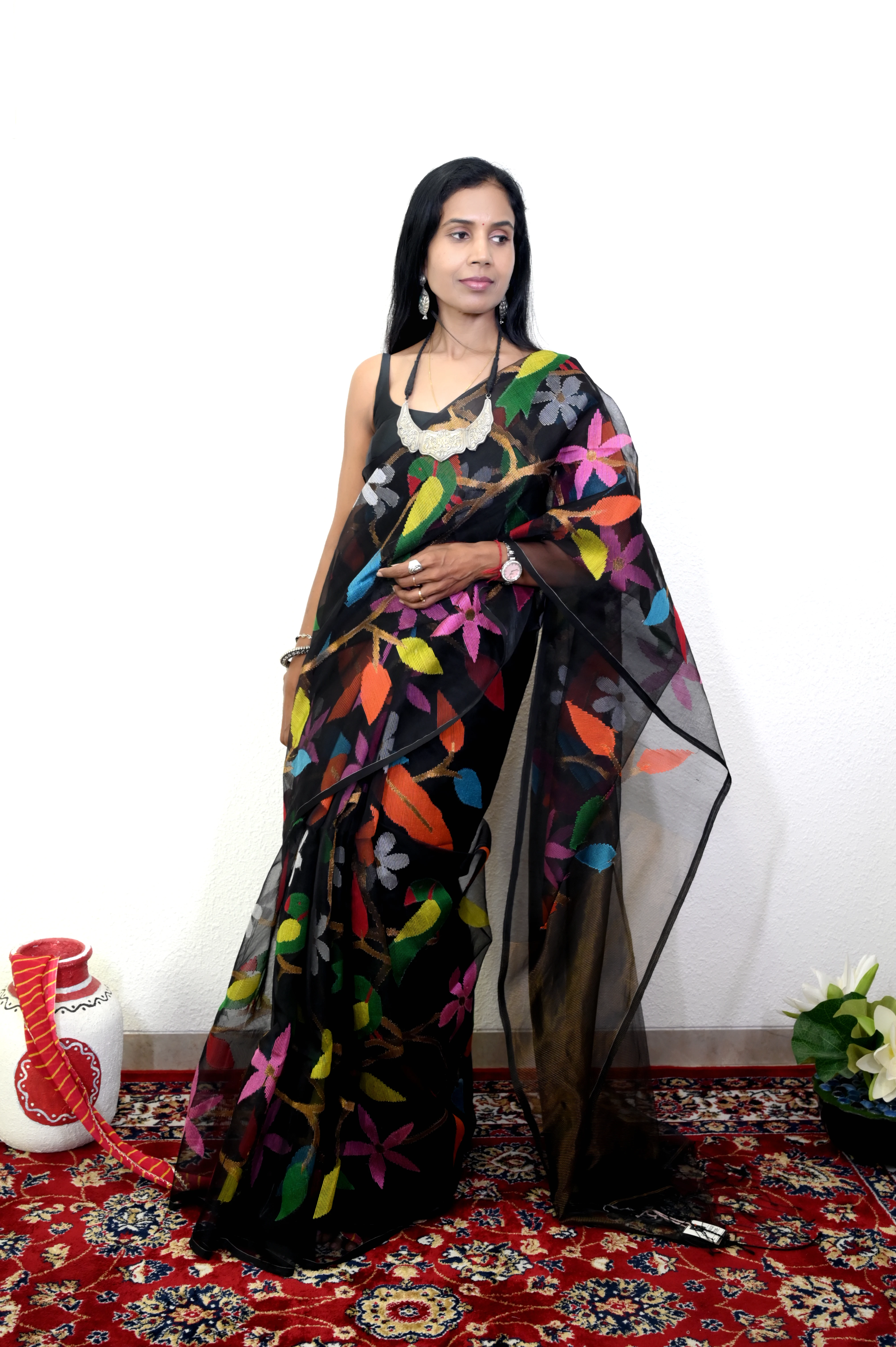 Midnight Bloom: Handwoven Organza Jamdhani Saree with Vibrant Flora