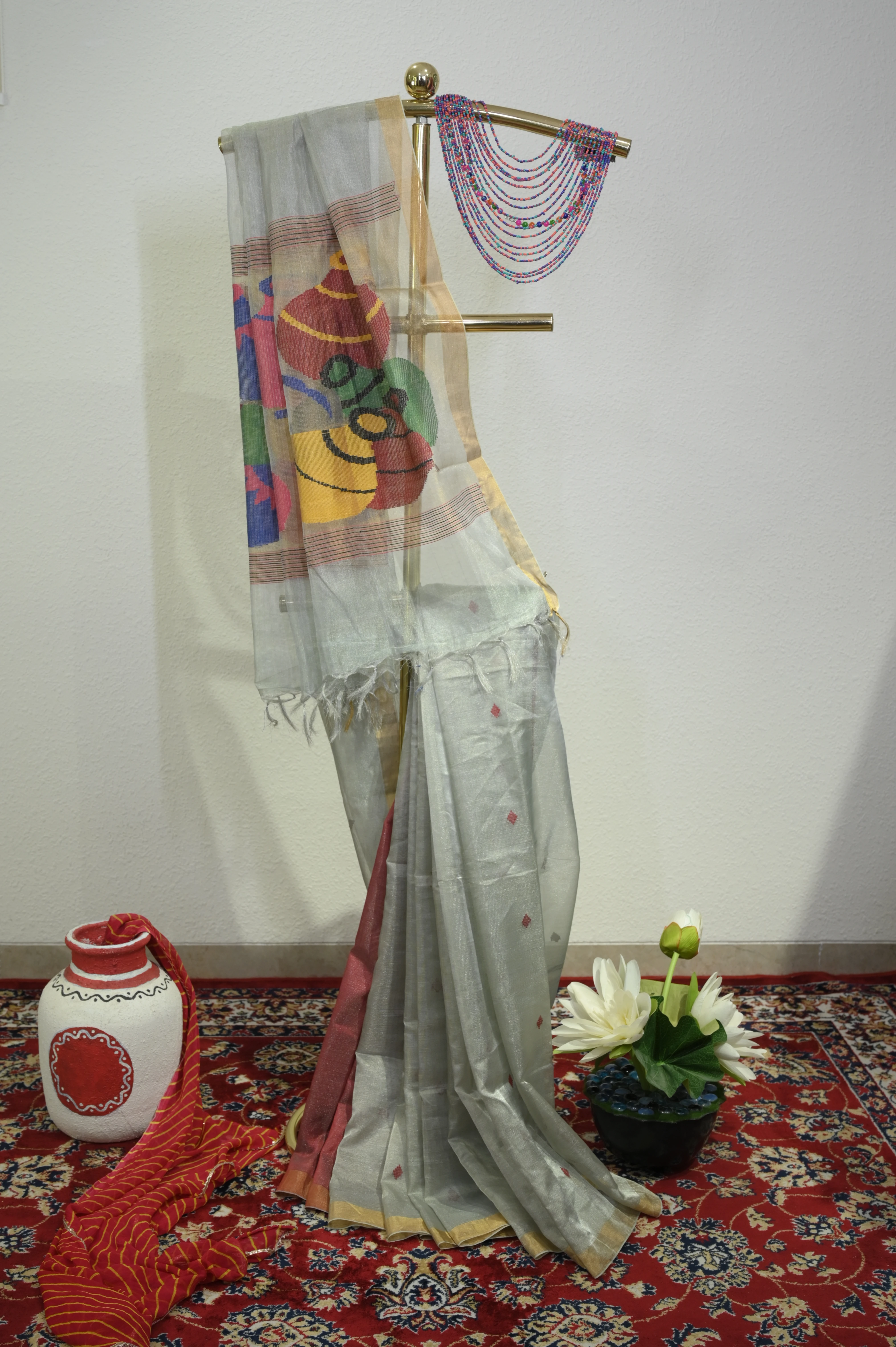 Silver-Grey Jamdani Motif Saree